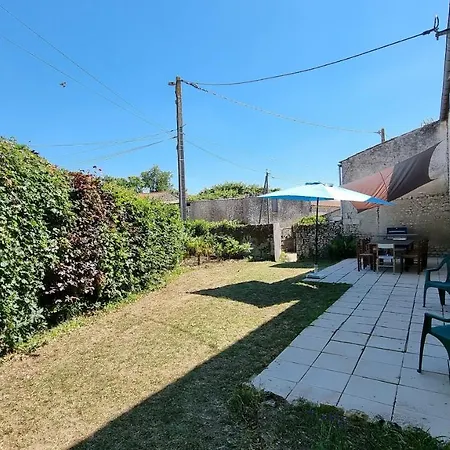 4 Bedroom With Private Pool And Garden