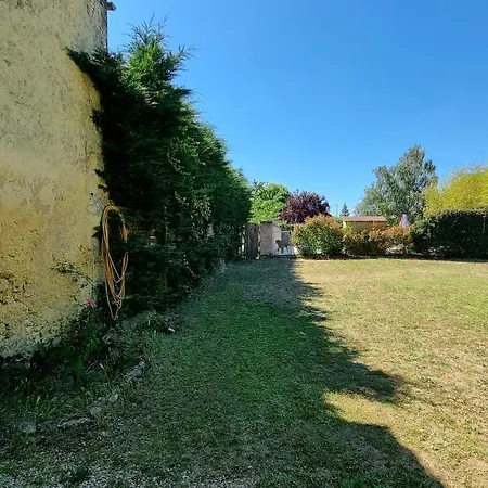 Holiday home 4 Bedroom With Private Pool And Garden