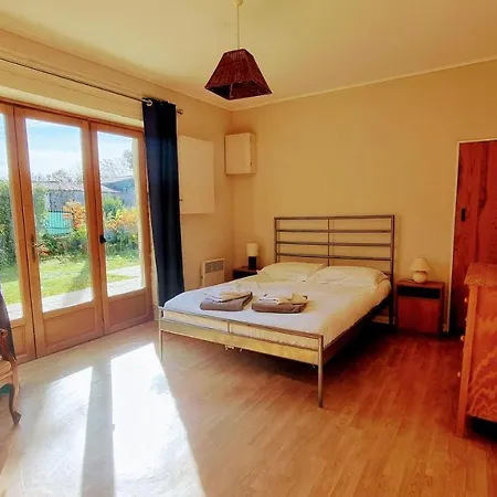 4 Bedroom With Private Pool And Garden