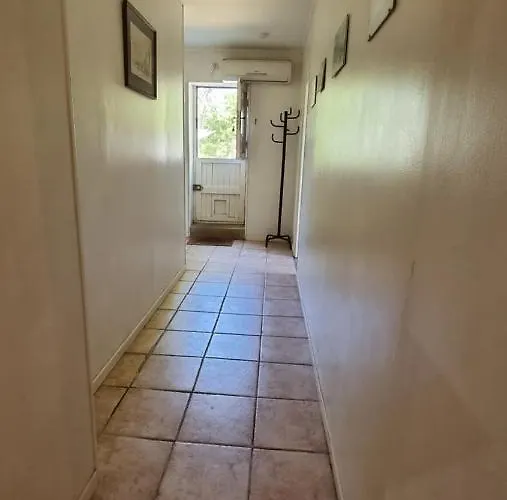 4 Bedroom With Private Pool And Garden