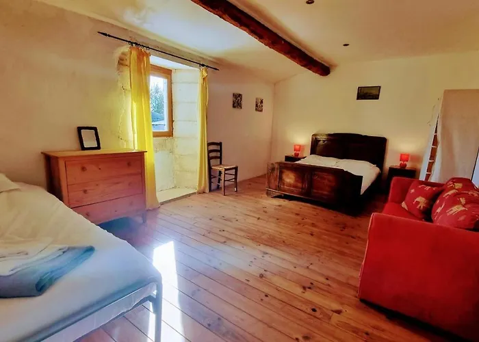 4 Bedroom With Private Pool And Garden