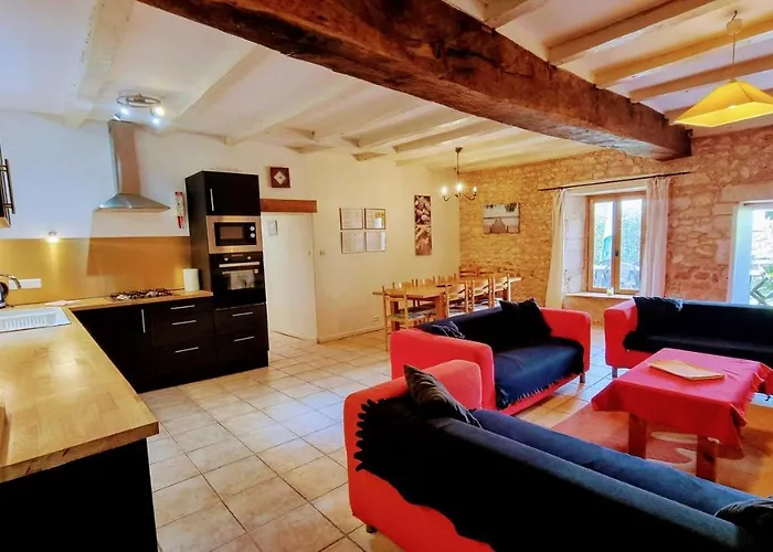 4 Bedroom With Private Pool And Garden Casa de Férias Saint-Just-Luzac