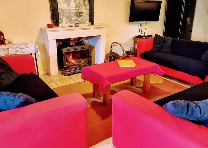 Casa de Férias 4 Bedroom With Private Pool And Garden