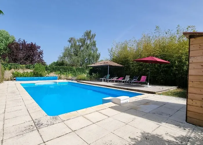 Casa de Férias 4 Bedroom With Private Pool And Garden *