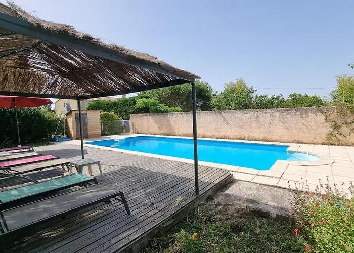 4 Bedroom With Private Pool And Garden Casa de Férias Saint-Just-Luzac